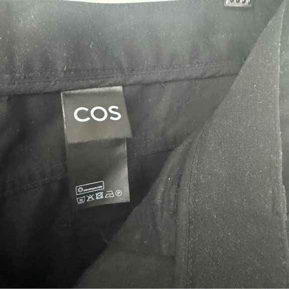 COS deconstructed cotton barrel leg pants (10) - Picture 3 of 3